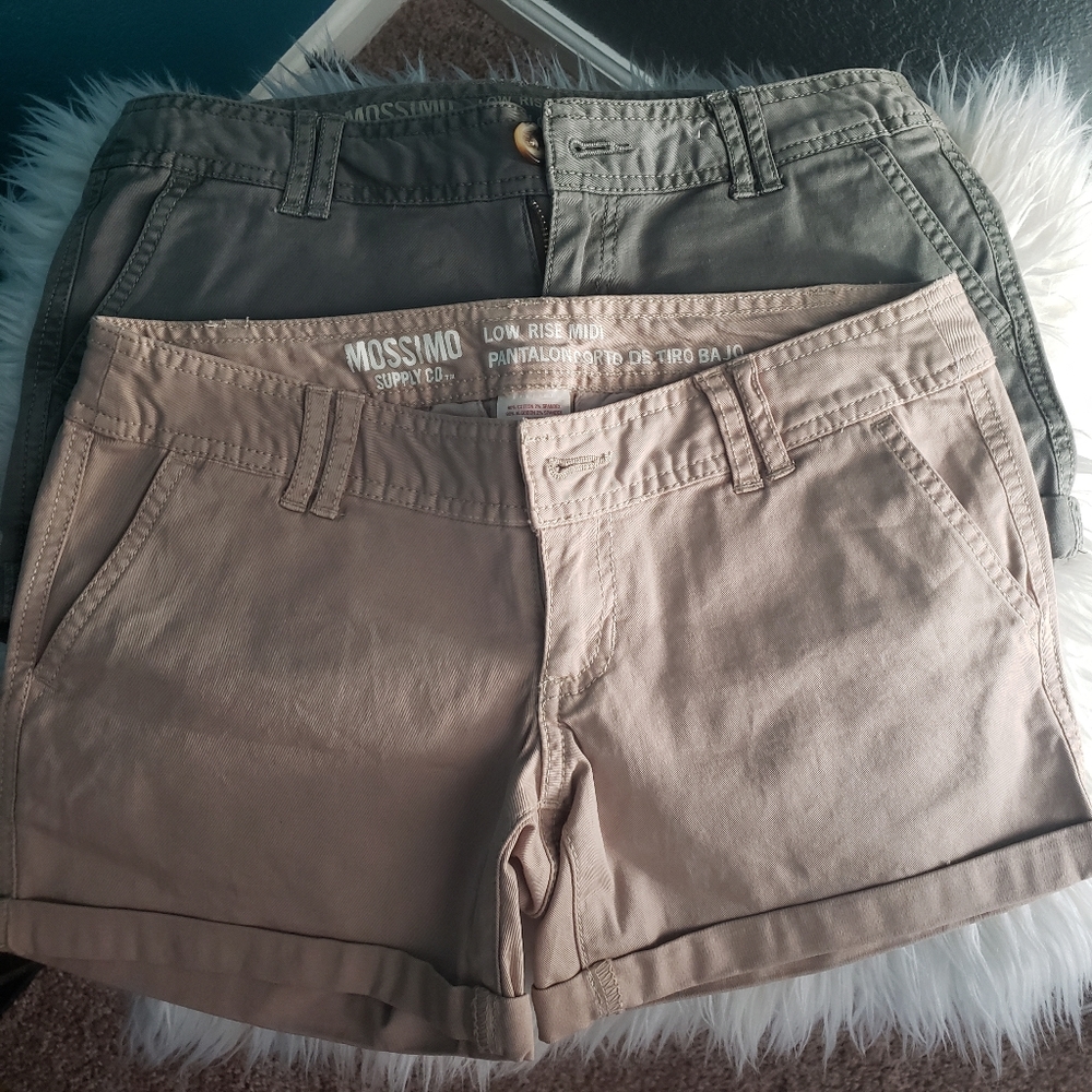Khaki shorts.